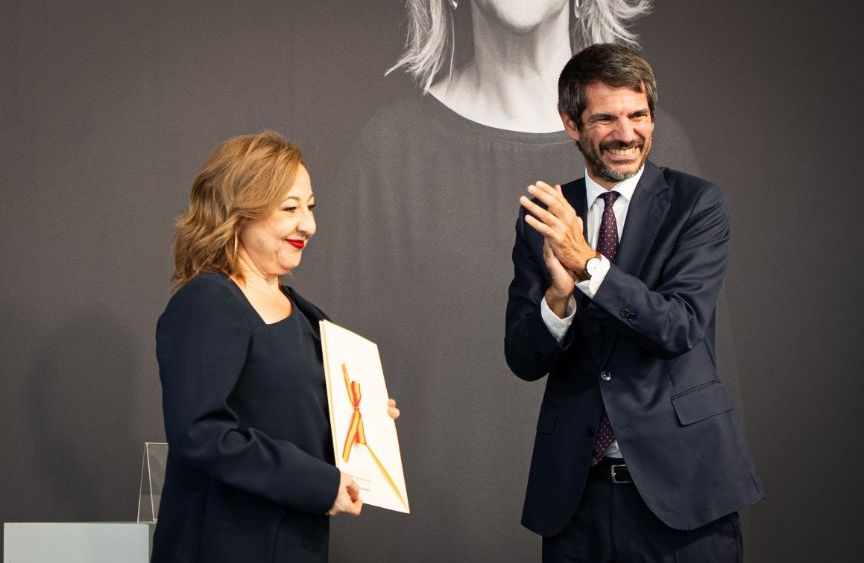 Carmen Machi and Spanish Minister of Culture Ernest Urtasun